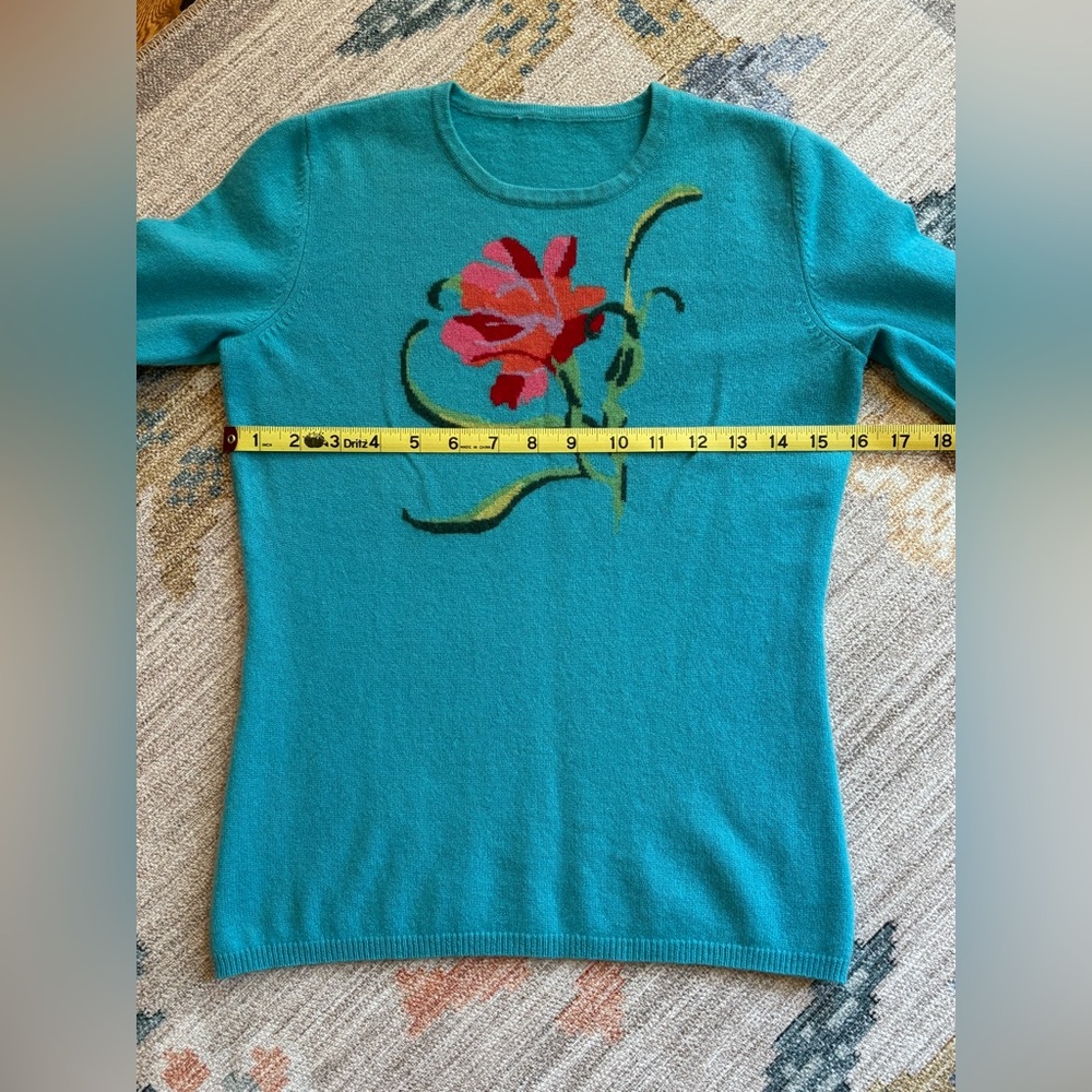 Beautiful Cashmere Floral Teal Sweater - Picture 5 of 11